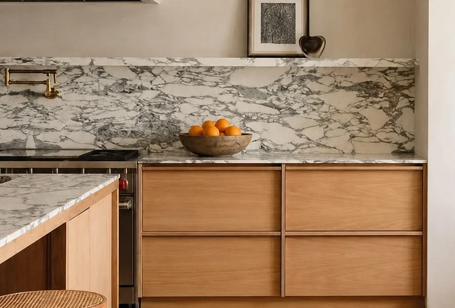 Arabescato marble splashback and worktop